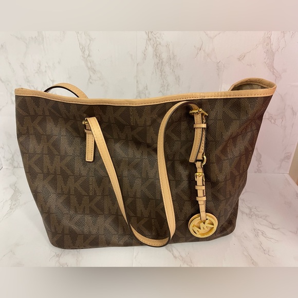 Michael Kors Handbags - Michael Kors Tote